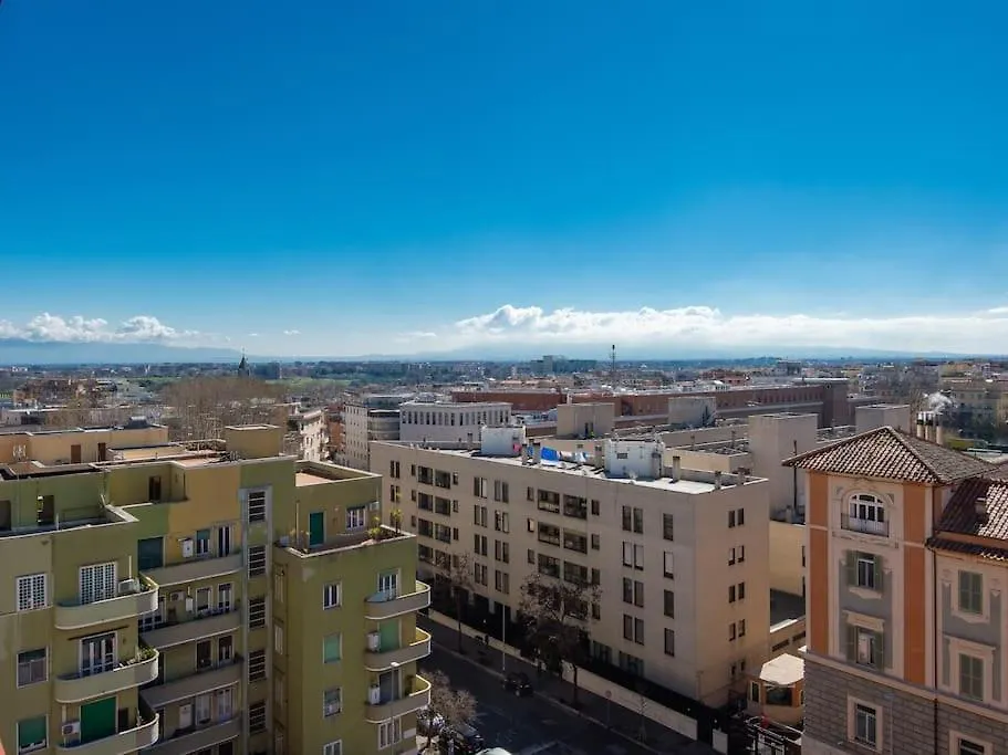 Bright Panorama Apartment Rome